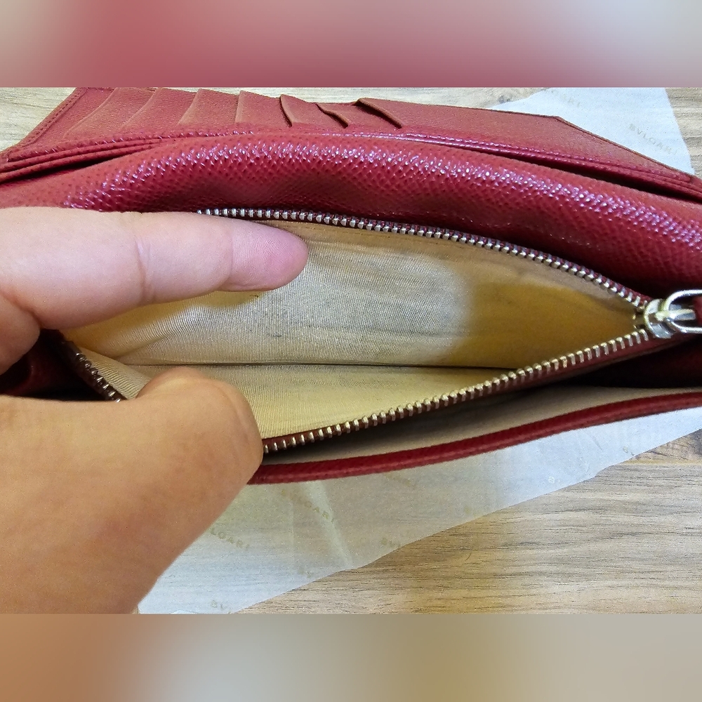 โค๏ธ๐HOST PICK๐โค๏ธBVLGARI B ZERO 1 Circle Logo Long Wallet Ruby - Picture 14 of 17